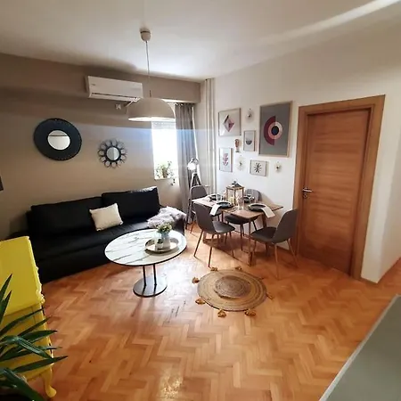 Station Apartment, Location In Skopje